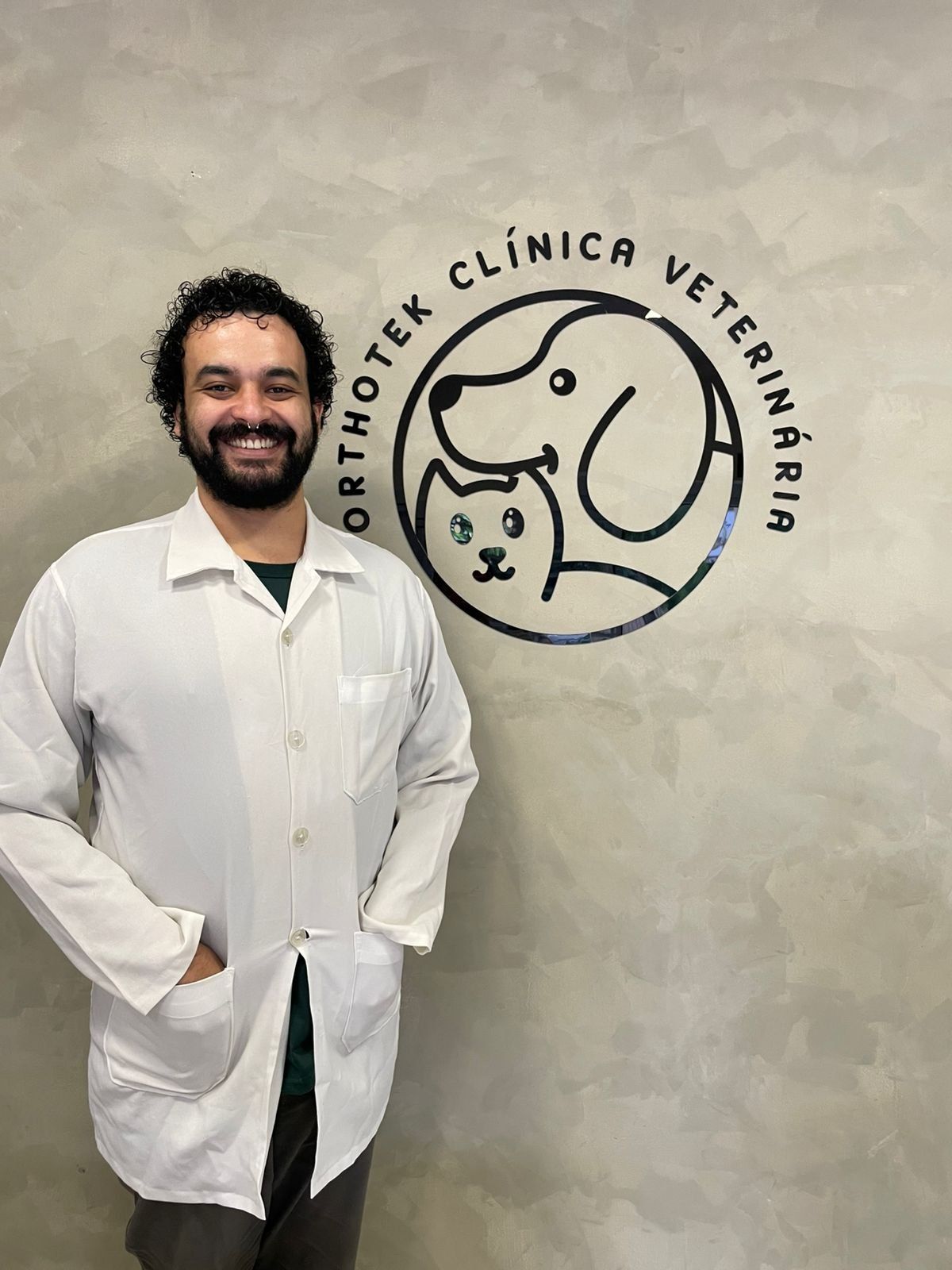 Dr. Edson Junior
